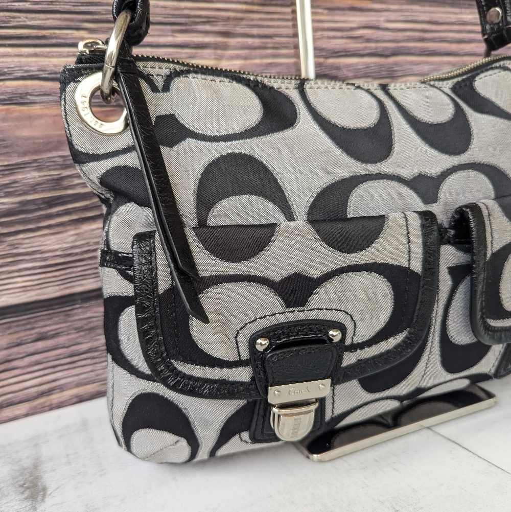 🌹Coach 18980 Black and Gray Signature Shoulder Bag - Picture 9 of 14